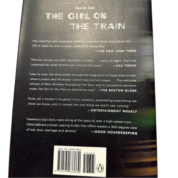The Girl on the Train Bundle | Hardcover Book + DVD Movie - Picture 2 of 6